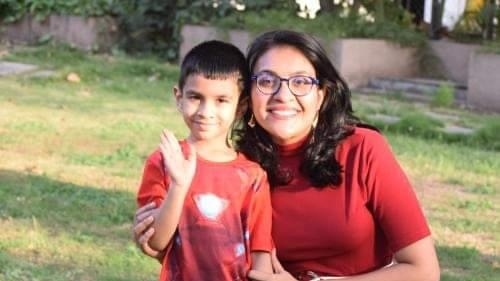 Interview: VnMomSchool’s Nikita – A Mom buzzing with STEM activities and creative ideas